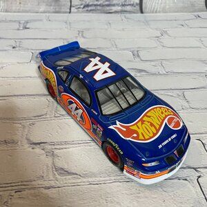 Rare Vintage HOT WHEELS ‘97 PONTIAC GRAND PRIX NASCAR PETTY